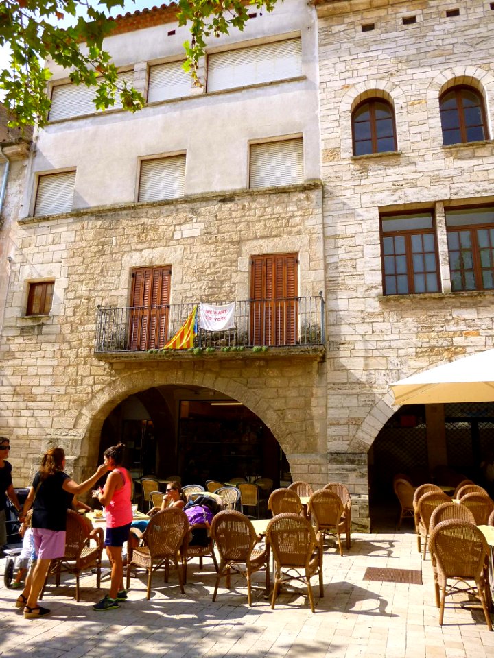 Banyoles - Plaza Mayor 05
