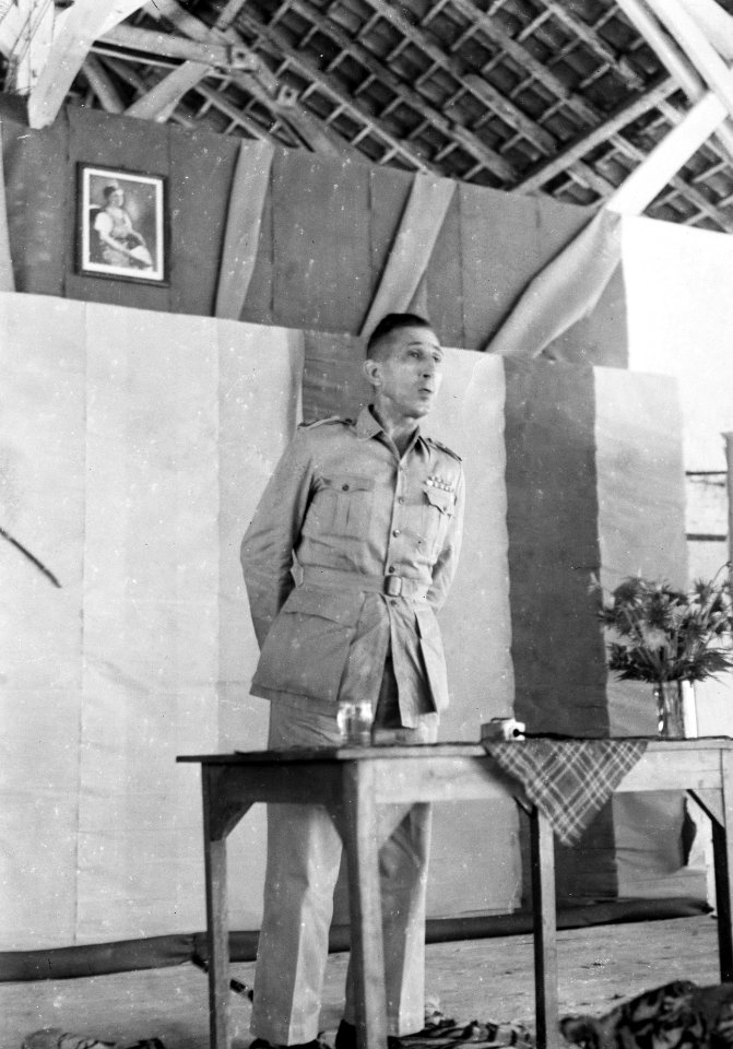 Bandoeng. In aanwezigheid van tal van militaire autoriteiten werd de Centrale L., Bestanddeelnr 13976
