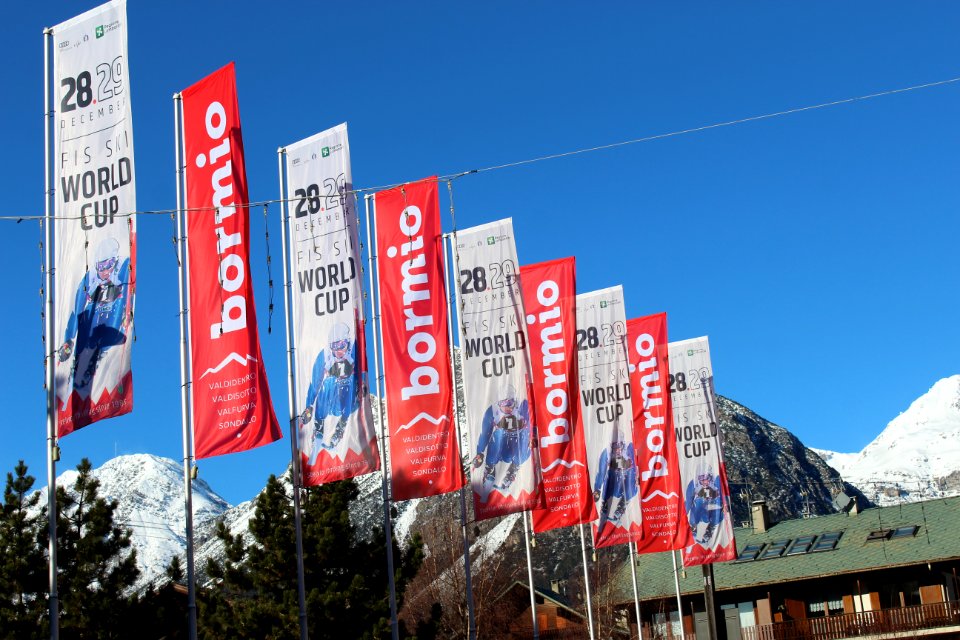 Bandiere - Bormio - Coppa del Mondo di sci alpino 28-29.12.2019 01
