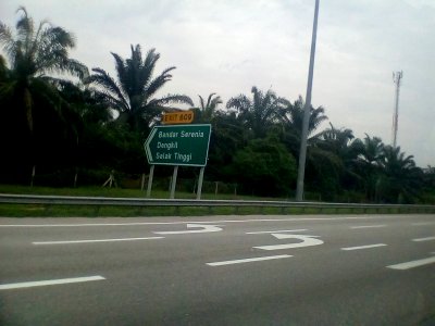 Bandar Serenia Interchange (Exit 609) 02
