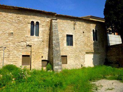 Banyoles - Pia Almoina y Museo Arqueológico 3