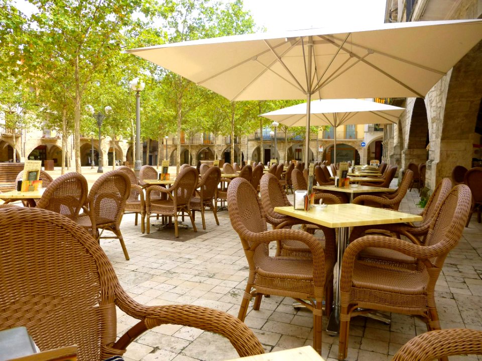 Banyoles - Plaza Mayor 15