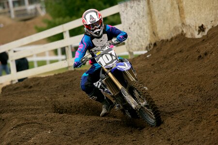 Dirt motorbike speed