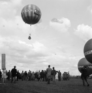 Ballonrace in Utrecht, het van start gaan van de Engelse deelnemers, Bestanddeelnr 916-5612