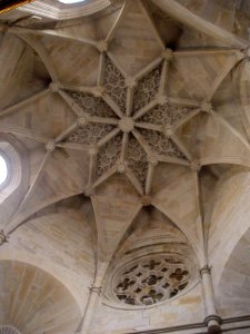 Balmaseda - Iglesia de San Severino, Capilla del Santo Cristo, o de Urrutia 04