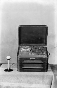 Bandrecorder met microfoon, Bestanddeelnr 13998