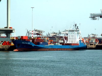 Baltic Sea (IMO 9330941) loading and unloading in the Amazone harbour Port of Rotterdam 18-Jun-2006