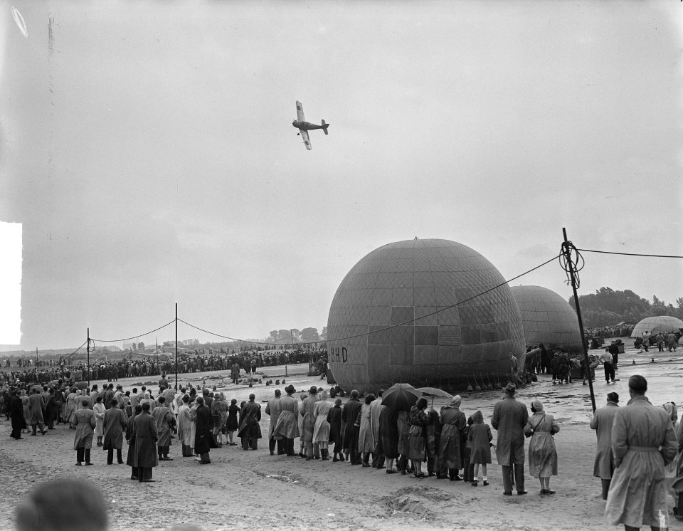 Ballonrace Amsterdam stuntvliegen, Bestanddeelnr 904-1617