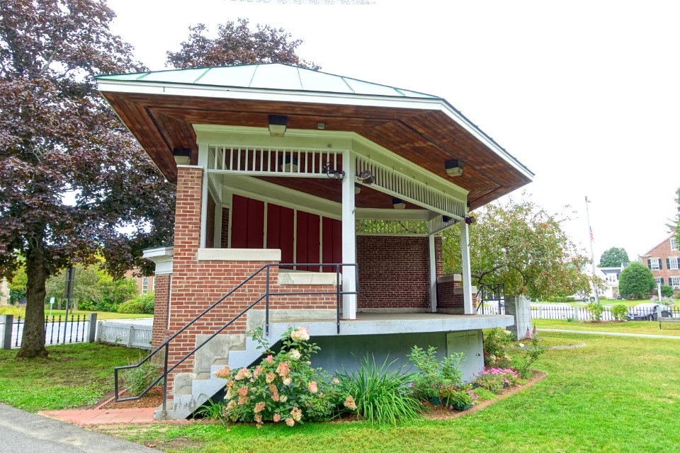 Bandstand, Colburn Park - Lebanon, NH - DSC02625