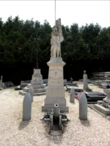 Baons-le-Comte (Seine-Mar.) monument aux morts