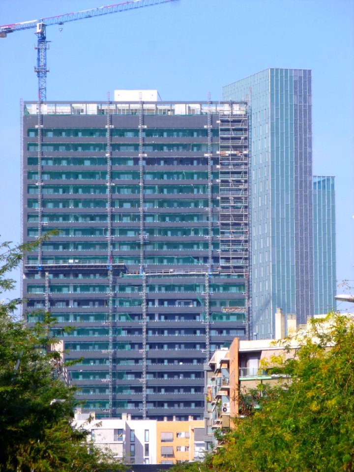 Barcelona - Hotel Meliá Barcelona Sky (derecha) y Torre Diagonal (Diagonal-Pere IV) (izquierda)
