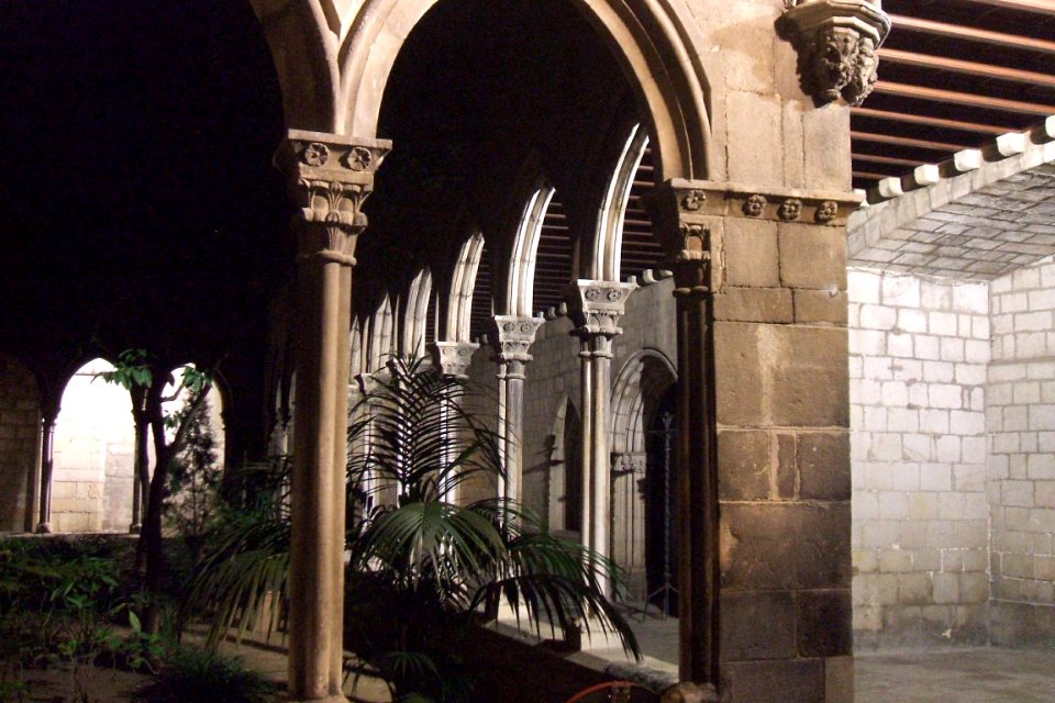 Barcelona - Iglesia de Santa Anna 02