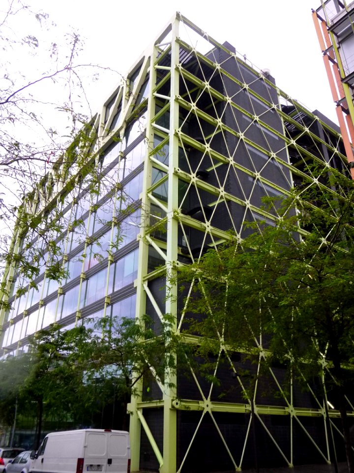 Barcelona - Cibernàrium-Edificio MediaTIC 1