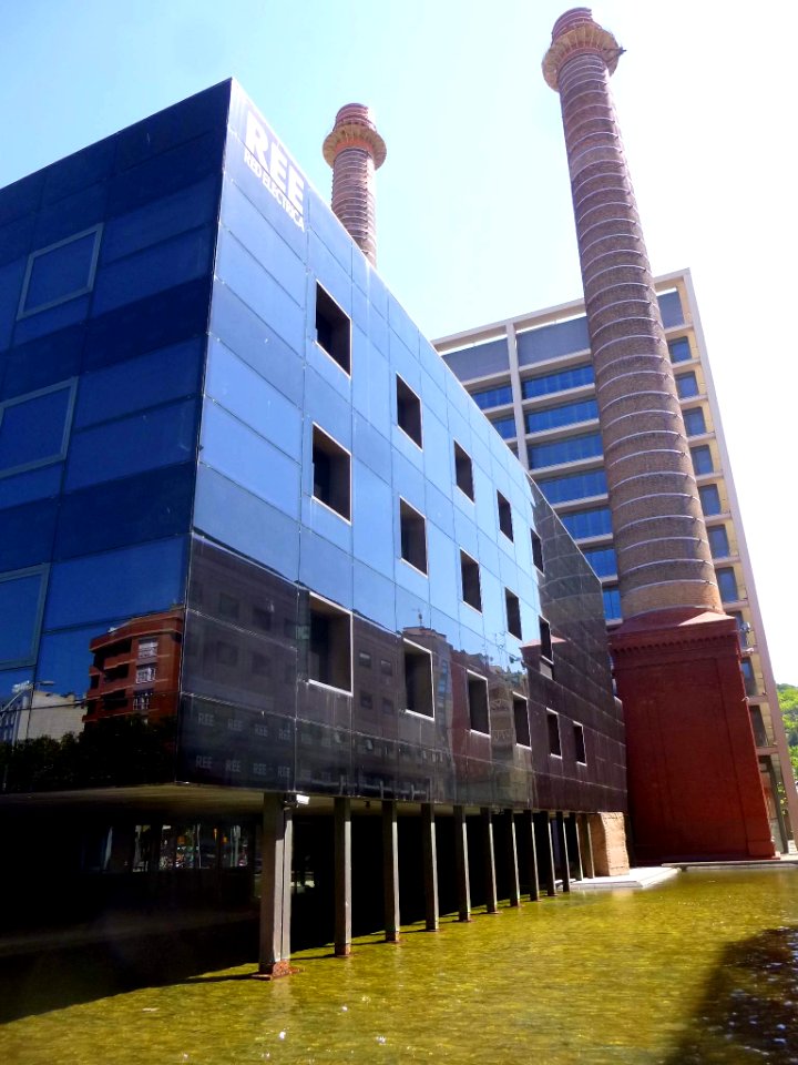 Barcelona - Edificio de Fecsa-Endesa y Red Eléctrica de España (REE) 2