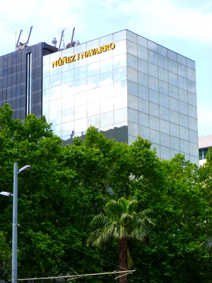 Barcelona - Edifici Núñez i Navarro (Av. Diagonal) 2