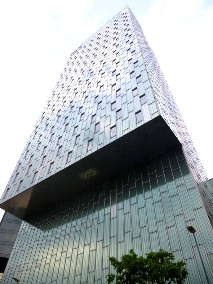 Barcelona - Hotel Meliá Barcelona Sky (rascacielos Habitat Sky) 06
