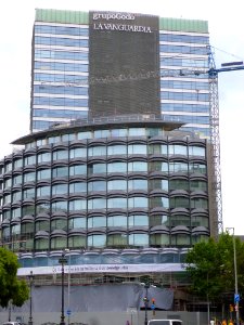 Barcelona - Edificio Grupo Godó (Edificio Barcelona) y Edifici Winterthur 1