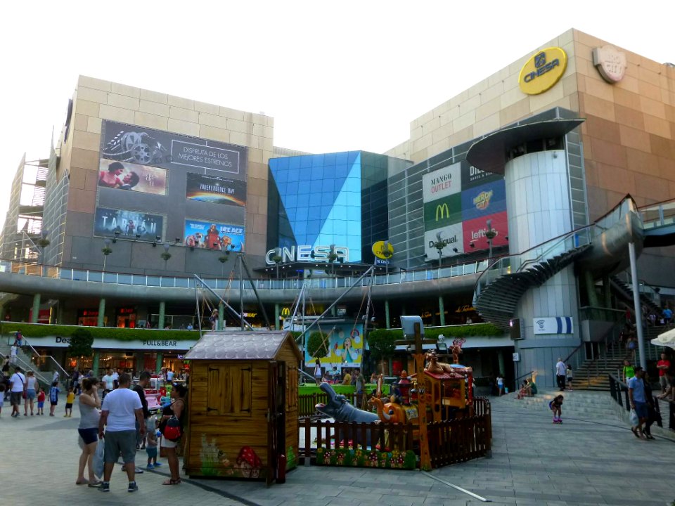 Barcelona - Centro Comercial Heron City 3