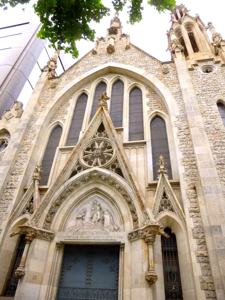 Barcelona - Iglesia de Nostra Senyora de Pompeia 4