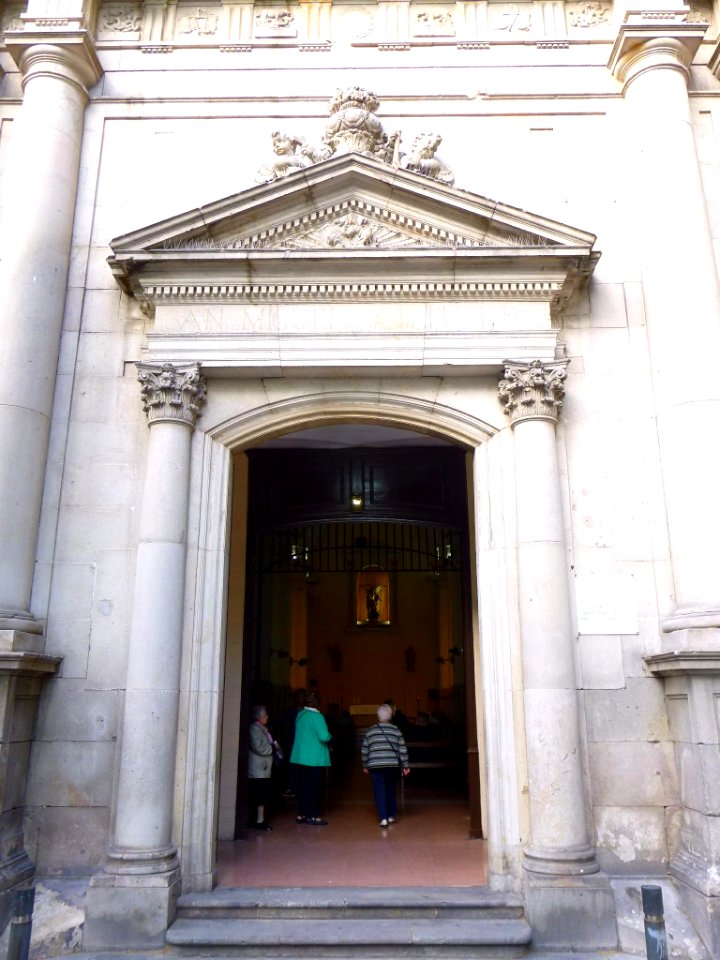 Barcelona - Iglesia de Sant Miquel del Port 04