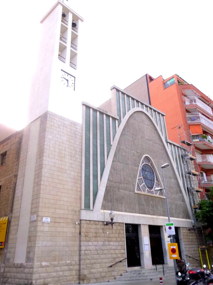 Barcelona - Iglesia de Sant Joan Maria Vianney 1