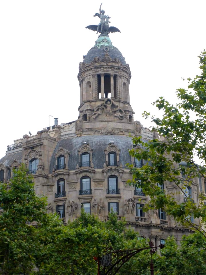 Barcelona - Edificio Unión y el Fénix 1
