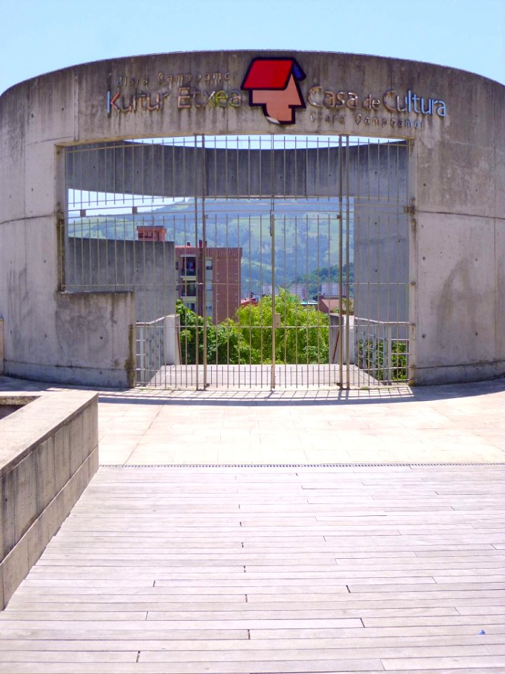 Baracaldo - Casa de Cultura Clara Campoamor 4