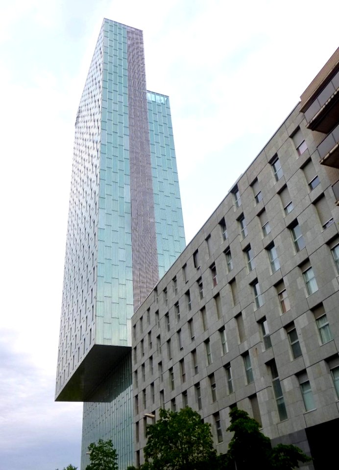 Barcelona - Hotel Meliá Barcelona Sky (rascacielos Habitat Sky) 04