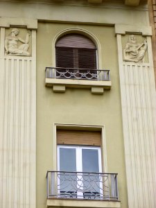 Barcelona - Carrer de Muntaner 240-242 (3)