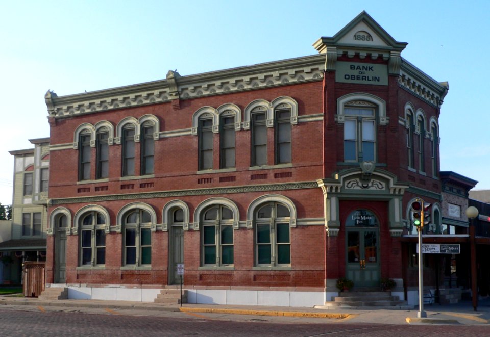 Bank of Oberlin from SE 3