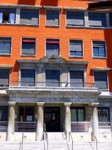 Baracaldo - Edificio El Carmen (Antiguas oficinas centrales de Altos Hornos de Vizcaya) 1