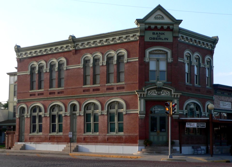 Bank of Oberlin from SE 2