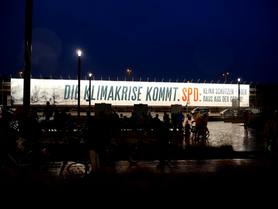 Banner in front of CityCube during SPD Parteitag 2019-12-06 03