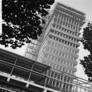 Bankwezen, bouwactiviteiten, nieuwbouw, gebouwen, architectuur, Noord-Holland, Bestanddeelnr 918-2831