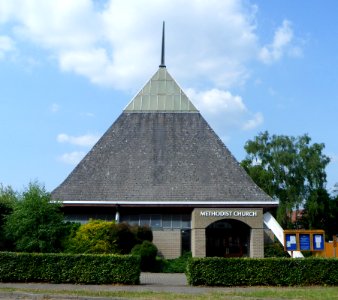 Banstead Methodist Church, The Drive, Banstead (July 2013) (5)