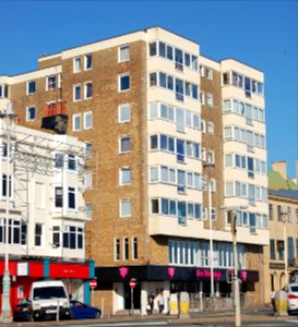 Bar Revenge and The Albemarle flats, Marine Parade, Brighton (September 2018)