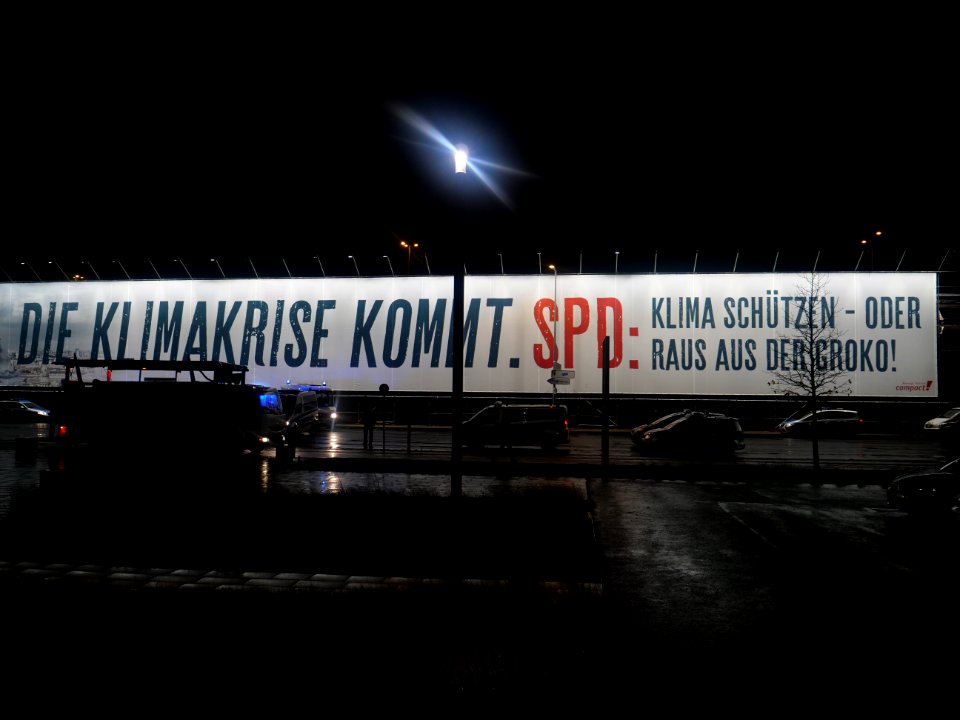 Banner in front of CityCube during SPD Parteitag 2019-12-06 11