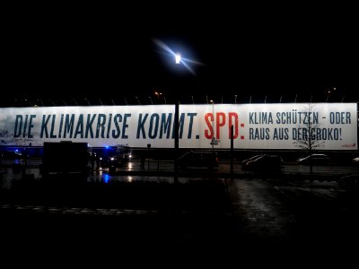 Banner in front of CityCube during SPD Parteitag 2019-12-06 07