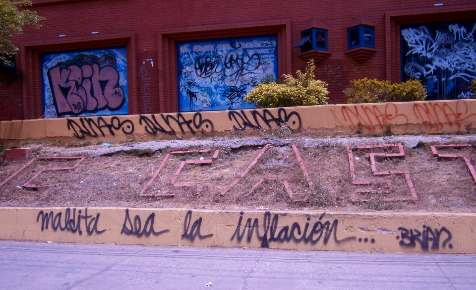 Banners and signs at demonstrations and protests against Chavismo and Nicolas Maduro government 454