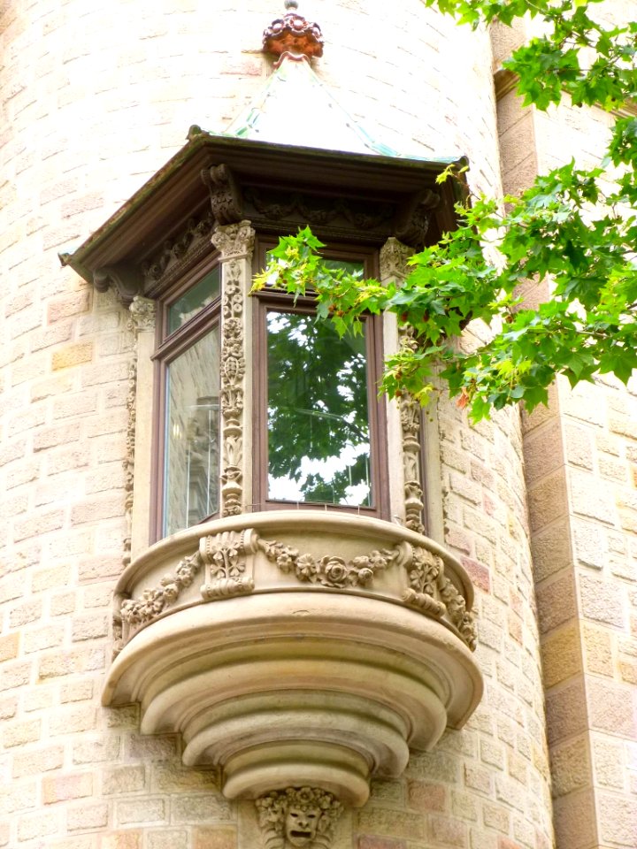 Barcelona - Diputació de Barcelona (Casa Serra) 7
