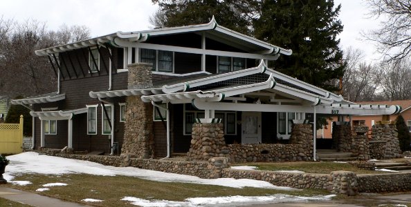 Banton House (Yankton, SD) from SE 2