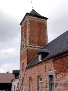 Bermerain (Nord, Fr) tour pigeonnier