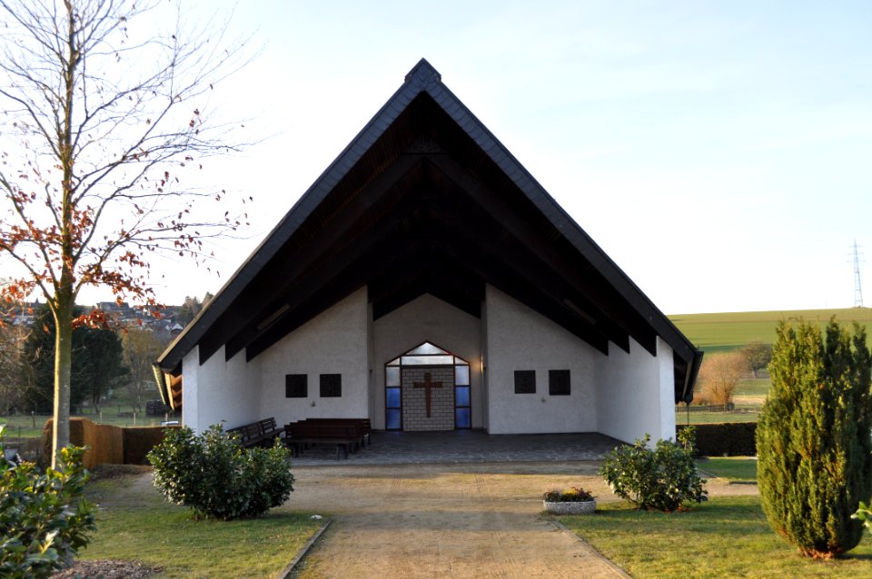 Bermbach, Friedhof, Trauerhalle