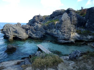 Bermuda (UK) image number 132 rocky inlet