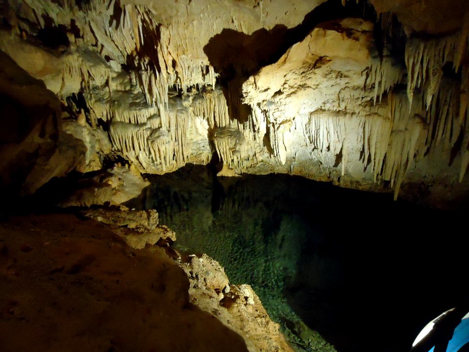 Bermuda (UK) image number 216 caves