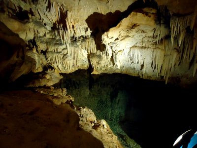 Bermuda (UK) image number 216 caves photo