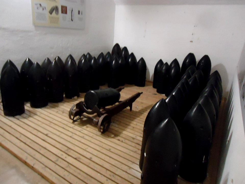 Bermuda (UK) image number 141 artillery shells in a storage room