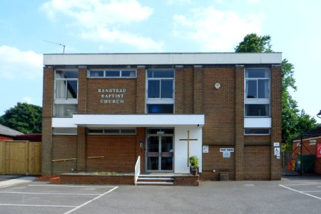 Banstead Baptist Church, High Street, Banstead (July 2013) (5)