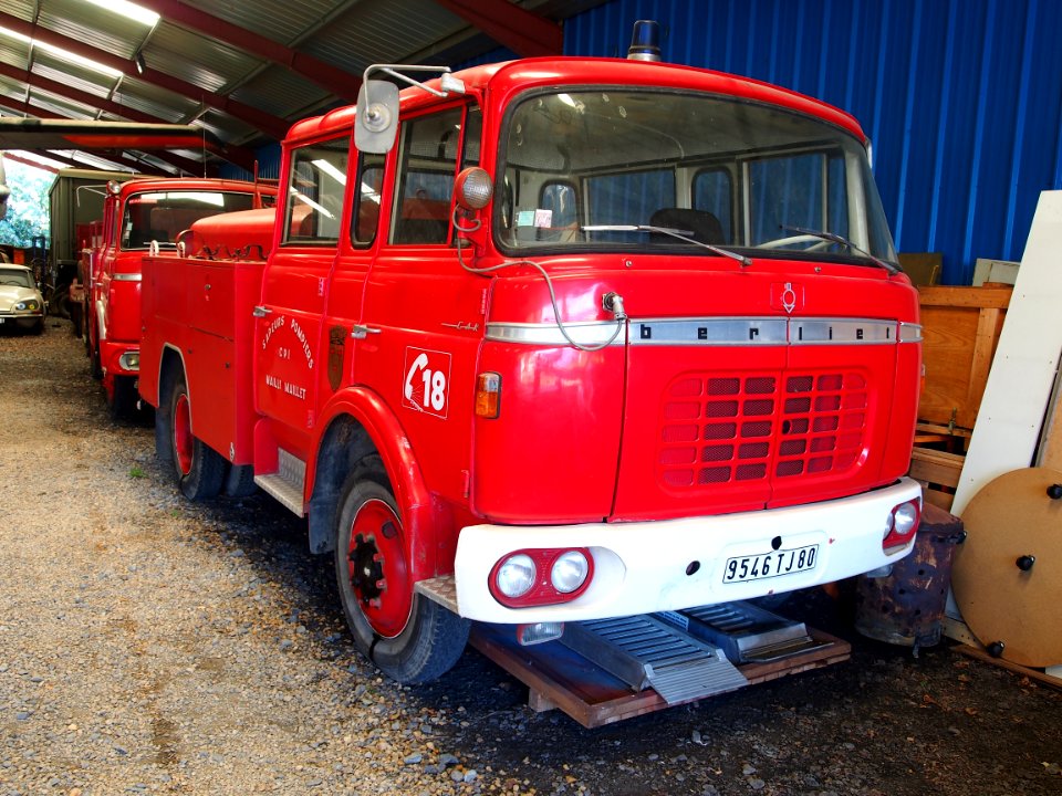 Berliet GAK Fire Engine '9546 TJ 80' Sapeurs Pompiers Mailly Maillet