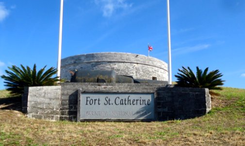 Bermuda (UK) image number 136 sign denoting Fort St. Catherine